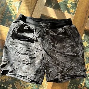 Lulu Lemon license to train linerless 7” shorts